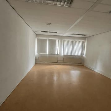 Anti-kraak in Maarheeze gevonden voor €300,- pm, Huizen en Kamers, Anti-kraak, Maarheeze