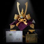 Japanse Kyo-Kabuto helm door Takemaro - Zuiver bladgoud &, Antiek en Kunst
