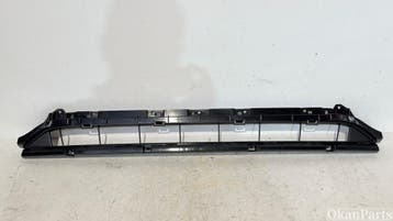 Audi Q5 80A onder Grille 80A807647B, Ophalen, Gebruikt, Voor