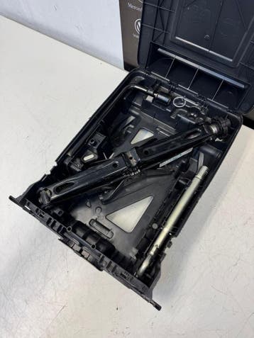 Toyota Pro-Ace bj.2018 krikset art.9811866680, Auto diversen, Krikken, Gebruikt
