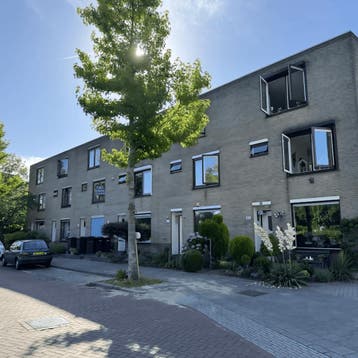 Huis in Dordrecht gevonden voor €2350,- pm, Dordrecht