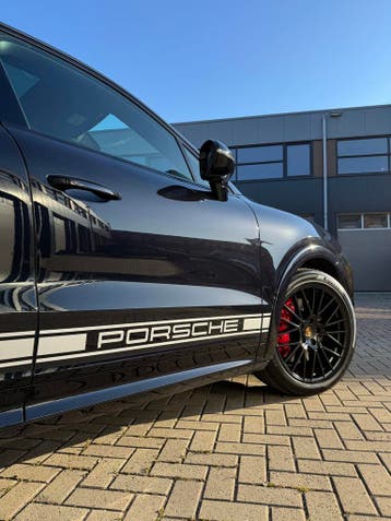 Auto Poetsen / Polijsten? Showroomresultaat Binnen 1 Dag!