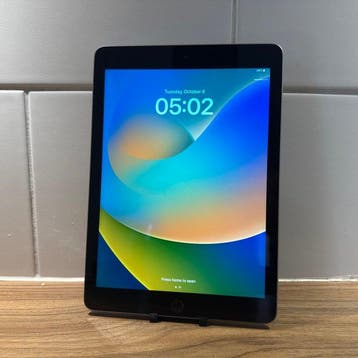 Apple iPad (5th Generation) 128GB Wifi - Mobiele telefoon, Nieuw
