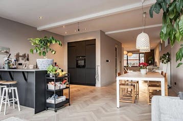 Te huur: Huis Bloemendaalsestraatweg in Santpoort-Zuid, Noord-Holland, Santpoort-Zuid