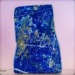 Koningsblauw lapis-lazuli in vrije vorm – Uitdrukking van