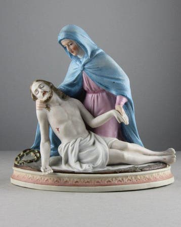 Beeldje - Pietà - Biscuit porselein