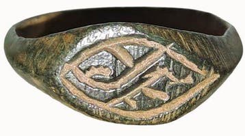 Viking periode -ring van brons met bies van Símbolo