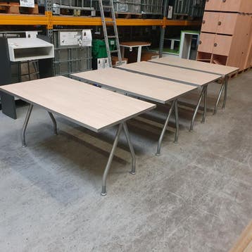 Steelcase kantinetafels - 140x80 cm (alleen per set), Zakelijke goederen, Ophalen of Verzenden, Nieuw in verpakking