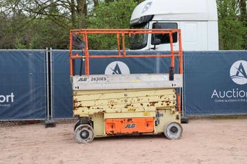 Veiling: Schaarlift JLG 2630ES Elektrisch 9.75m 2006, Ophalen