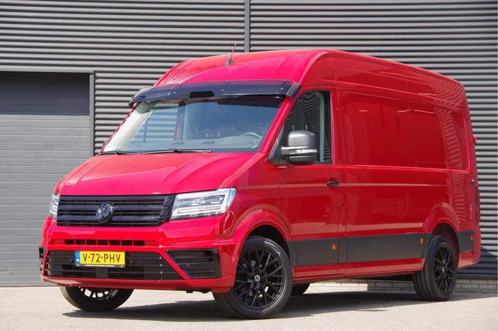 Volkswagen Crafter 35 2.0 TDI L3H3(L2H2) 177PK AUT. LED, GEV, Auto's, Bestelauto's, Onderhoudsboekje, Lease, Grijs, Automaat, Rood