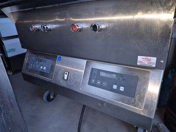 Hamburger clam grill Garland in horeca-apparatuur veiling, Zakelijke goederen, Horeca | Keukenapparatuur, Gebruikt, Fornuis, Frituur en Grillen