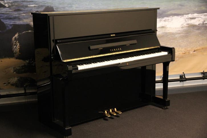 Yamaha U1A piano | Actieprijs | Muziekhuis Souman, Muziek en Instrumenten, Piano's, Piano, Zwart, Gebruikt, Hoogglans, Verzenden