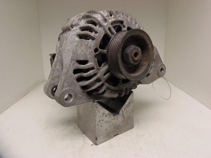 Dynamo Huyndai / Kia 120A Gebruikt, Auto-onderdelen, Motor en Toebehoren, Verzenden