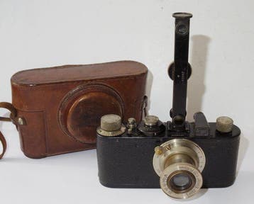 Leica I black - 1930 - with nickel Elmar 3.5/5cm lens and