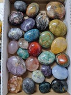 Big Lot HQ palm stones, different minerals 7,2 - 4,4 cm