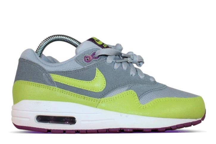 CLEARANCE SALE • Nike Air Max 1 Essential Venom Green • 36.5, Kleding | Dames, Schoenen, Sneakers of Gympen, Ophalen of Verzenden