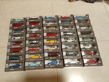 Welly 1:6 - Modelauto (40) - VW Land Rover Lotus Audi Skoda