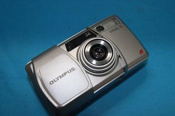 Olympus 76+case Analoge compactcamera, Audio, Tv en Foto, Fotocamera's Analoog, Nieuw