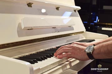Samick SU-110 PWH messing piano - IMJ01421, Zo goed als nieuw, Wit, Piano