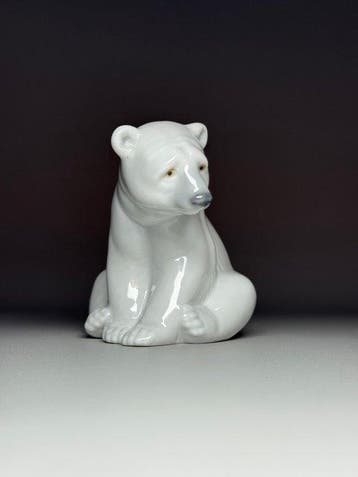 Lladró - Beeldje - Seated Polar Bear - Porselein