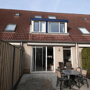 Huis in Oostvoorne gevonden voor €1925,- pm, Oostvoorne