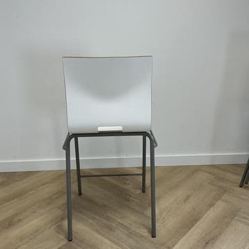 Eromes/ Marko schoolstoel zithoogte 61 cm (maat 6), wit -, Ophalen of Verzenden, Gebruikt, Hout, Eén