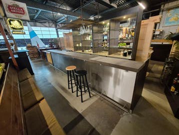 bar kopen horecabar huisbar barmeubel 200 stuks in voorraad, Ophalen of Verzenden, Gebruikt, Complete inventaris