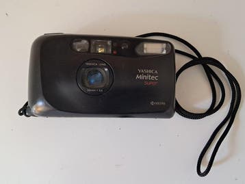 Yashica Minitec Super Analoge camera, Nieuw
