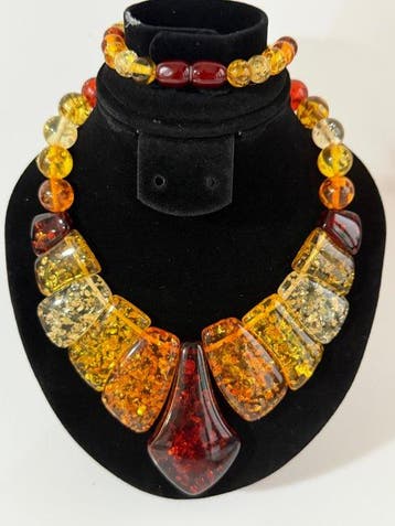 Amber Veelkleurige Statementketting met chunky ontwerp en