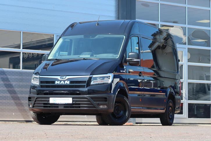 MAN TGE 35 2.0 L3H3, Auto's, Bestelauto's, Dealer onderhouden, Lease, Automaat, Financial lease, Zwart, MAN, Kunstmatig leder