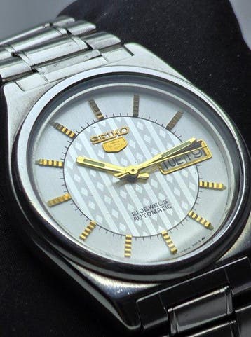 Seiko - Seiko 5 Automatic 7009– Textured Silver Dial –