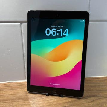Apple iPad (6th Generation) 32GB Wifi + Cellular - Mobiele, Nieuw