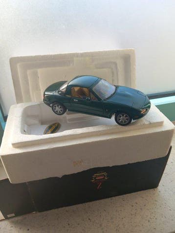 Kyosho 1:18 - Modelauto - Mazda MX-5 NA / Eunos Roadster, Nieuw