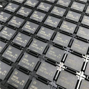 K4ZAF325BM-HC14 2GB SAMSUNG FBGA180 Memory Chip, Nieuw, Hardware