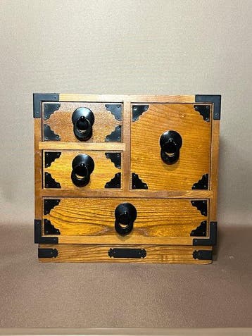 Ladekast - Japanse traditionele meubels — Kleine tansu-kist