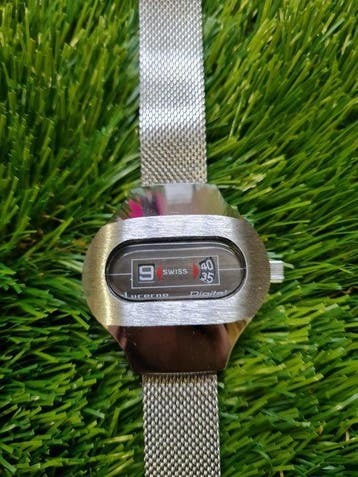 Lucerne Digital jump hour new old stock - Zonder, Sieraden, Tassen en Uiterlijk, Horloges | Heren, Nieuw