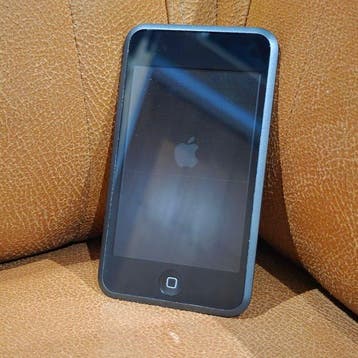 Apple - iPod Touch 1st Generation - 8GB Black (Model MA623ZD, Nieuw