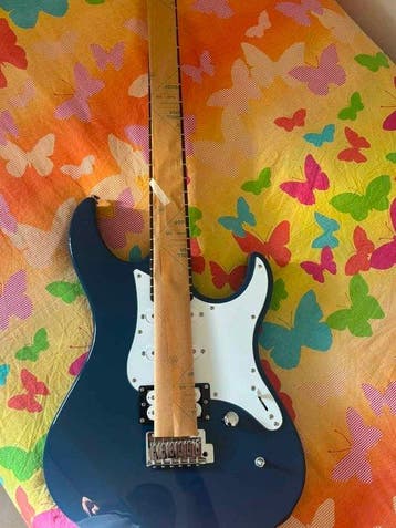 Yamaha - Pacifica - - Elektrische gitaar - Onbekend, Muziek en Instrumenten, Snaarinstrumenten | Gitaren | Akoestisch, Nieuw