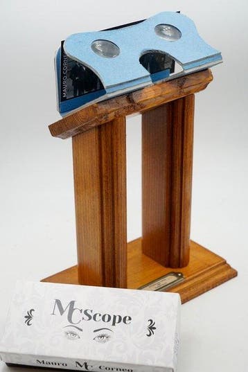 M.C Stereoscopio in legno e cartone da tavolo M.C e Foto