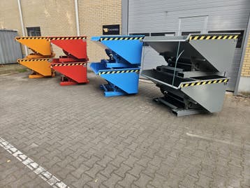 Kiepbak kantelbak spanenbak heftruck 900 liter nieuw, Voorzetapparatuur