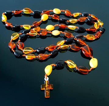 Rozenkrans - Amber, Uniek multikleurige Baltische barnsteen