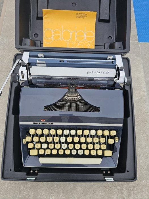 Triumph Gabriele 35 - Typemachine - 1970-1980, Antiek en Kunst, Kunst | Designobjecten