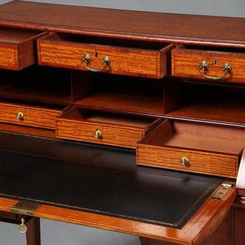 Satijnhouten damesbureau met inktpotjes en zeer fraai ingele, Antiek en Kunst, Ophalen of Verzenden