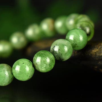 Zeldzame Tsavoriet-groene granaat - Grote natuurlijke
