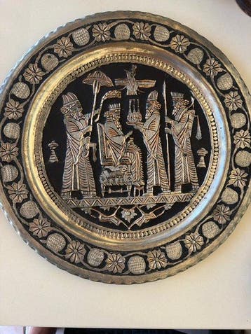 Qajar-stijl koperwandplaat met tinlaag - Ghalamzani-scène