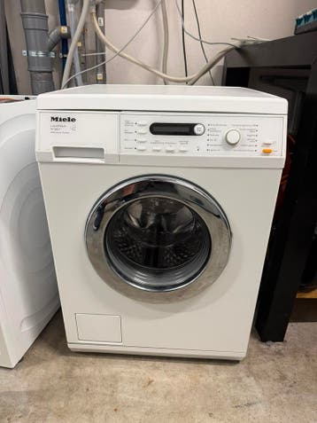 Miele Wasmachine LiquidWash W 5857 Gereviseerd, Refurbished, Ophalen of Verzenden, Voorlader, Kort programma