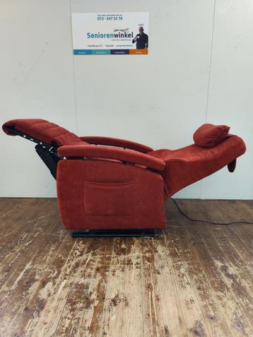 Fitform Wellness Sta- Op en relax stoel in een rode stof, Verzenden, Minder dan 75 cm, Stof, Zo goed als nieuw