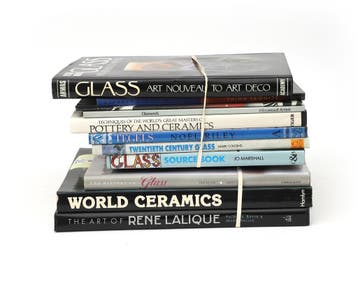 Een verzameling boeken over glas en keramiek (12), Nieuw
