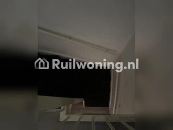 Centrum Den Haag: 4-kamerflat, 90 m², €630, Den Haag