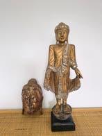 Beeld, Hand-Carved Gilt Wood Buddha Lot - 46 cm - Hout,, Antiek en Kunst